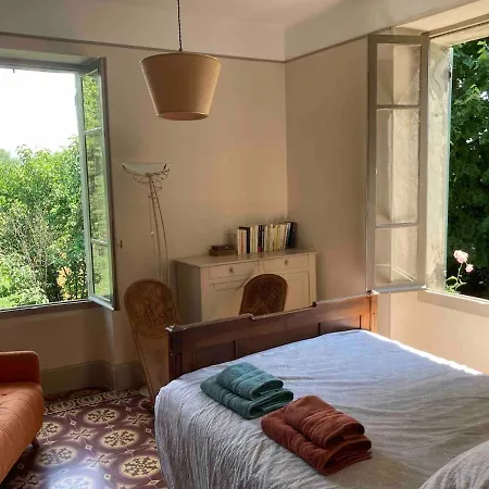 Riverside Serenity Apartment *